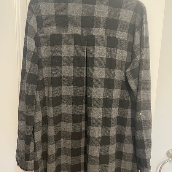 Soft Surroundings Mad about Plaid Black and Gray Buffalo check Tunic. Large - Picture 5 of 9